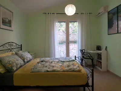 Schlafzimmer 2