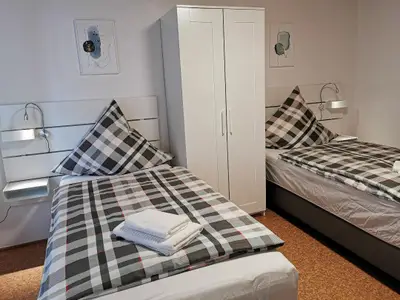 Schlafzimmer 2