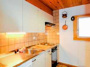 24019000-Ferienwohnung-6--300x225-5