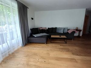 23915116-Ferienwohnung-4--300x225-3