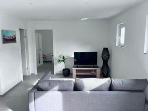 24020819-Ferienwohnung-2--300x225-4