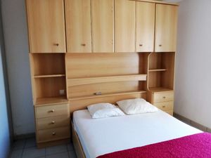 24028366-Ferienwohnung-4--300x225-5