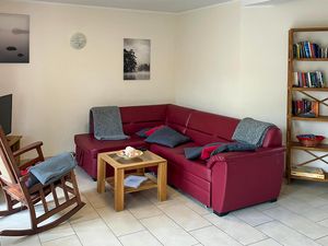 24004657-Ferienwohnung-2--300x225-2