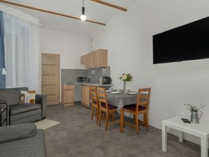 24028743-Ferienwohnung-3--300x225-1