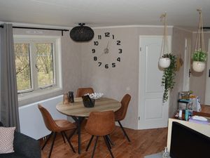 24028911-Ferienwohnung-4--300x225-2