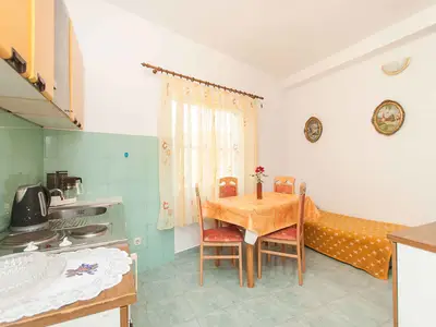 Ferienwohnung für 3 Personen (35 m²) in Poljica 6/10
