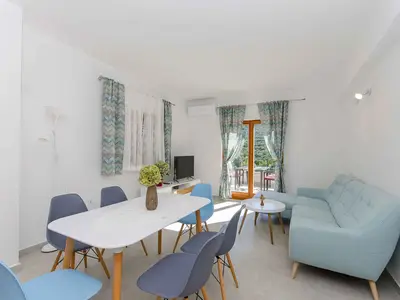 Ferienwohnung für 4 Personen (67 m²) in Kneza 5/10