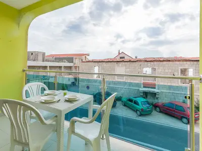 Ferienwohnung für 2 Personen (25 m²) in Mali Rat 8/10