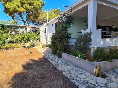 Ferienwohnung für 6 Personen (70 m²) in Vrbanj 3/10