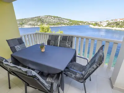 Ferienwohnung für 5 Personen (70 m²) in Otočić Planka 4/10