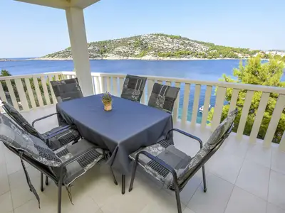 Ferienwohnung für 5 Personen (70 m²) in Otočić Planka 1/10