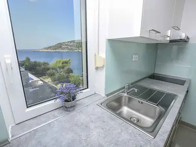 Ferienwohnung für 5 Personen (70 m²) in Otočić Planka 6/10