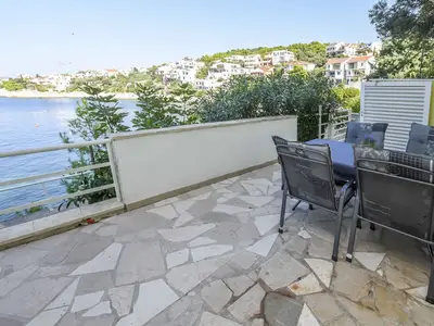 Ferienwohnung für 4 Personen (55 m²) in Otočić Planka 3/10