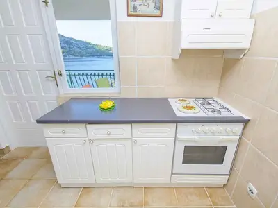 Ferienwohnung für 6 Personen (76 m²) in Otočić Planka 8/10
