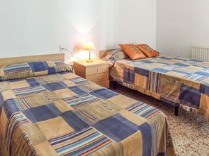 23755513-Ferienwohnung-10--300x225-5