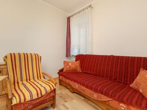 24036091-Ferienwohnung-4--300x225-5