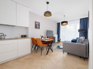 24036105-Ferienwohnung-4--300x225-3