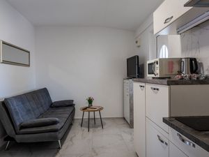 24036208-Ferienwohnung-4--300x225-3