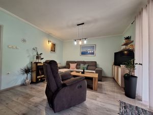 24036184-Ferienwohnung-4--300x225-4