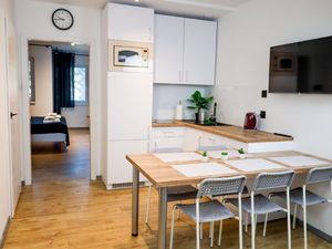 21743115-Ferienwohnung-6--300x225-2