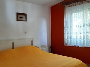 23930073-Ferienwohnung-4--300x225-5