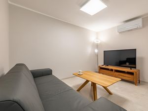 24014015-Ferienwohnung-4--300x225-5