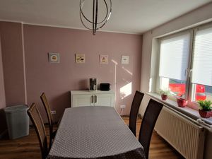 24043225-Ferienwohnung-5--300x225-2