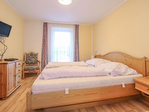 23823043-Ferienwohnung-6--300x225-2