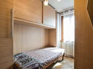 24043703-Ferienwohnung-5--300x225-3