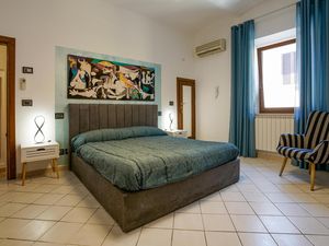 24043713-Ferienwohnung-4--300x225-2