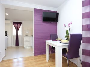 21727583-Ferienwohnung-4--300x225-2