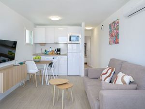 24044738-Ferienwohnung-2--300x225-3