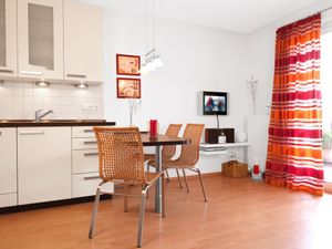 24044841-Ferienwohnung-2--300x225-2