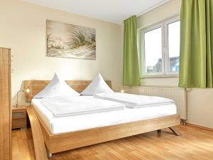 24044846-Ferienwohnung-4--300x225-3