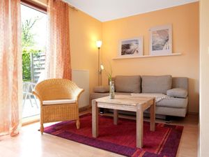 24044871-Ferienwohnung-4--300x225-0