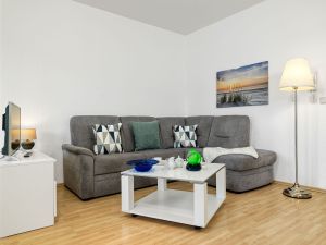 24044877-Ferienwohnung-4--300x225-1