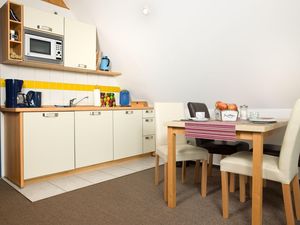 24044883-Ferienwohnung-2--300x225-2