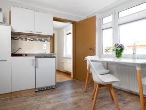 24044893-Ferienwohnung-3--300x225-4