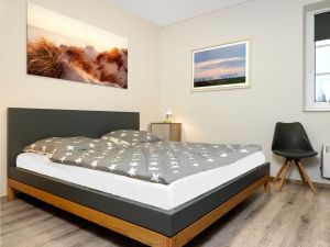 24044908-Ferienwohnung-4--300x225-3