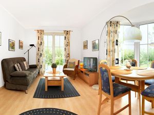 24044948-Ferienwohnung-4--300x225-1