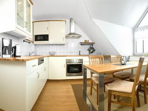 24044952-Ferienwohnung-4--300x225-5