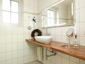 24044951-Ferienwohnung-3--300x225-4