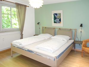 24044955-Ferienwohnung-4--300x225-3