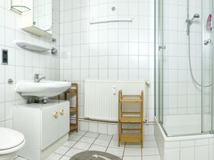 24044956-Ferienwohnung-4--300x225-4