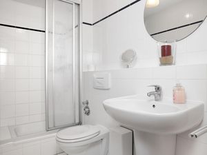 24044963-Ferienwohnung-4--300x225-3