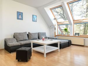 24045012-Ferienwohnung-4--300x225-0