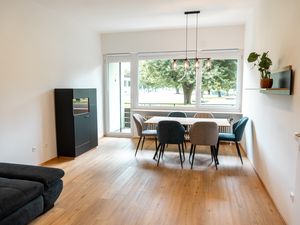 24038643-Ferienwohnung-4--300x225-1