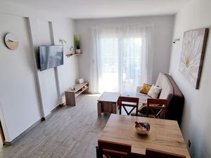 24044782-Ferienwohnung-4--300x225-1