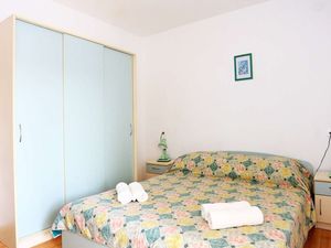 23930329-Ferienwohnung-4--300x225-4