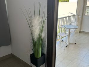 24045977-Ferienwohnung-4--300x225-5